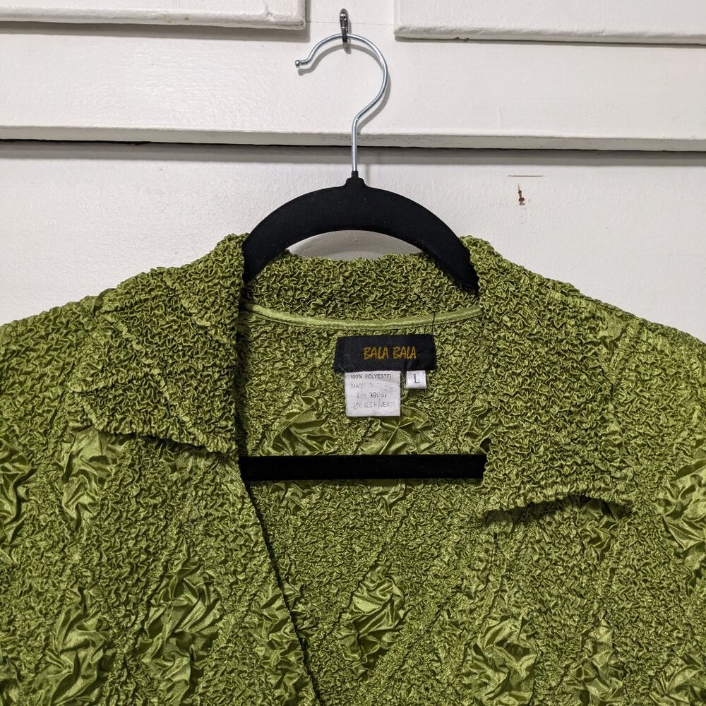 BALABALA: Crinkly Stretch Fabric Button Up Blouse women - Picture 2 of 4
